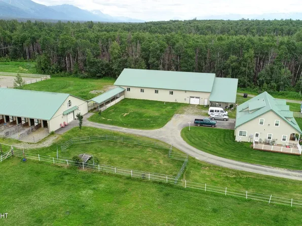 3103 W Greenfields Dr, Wasilla, AK 99623