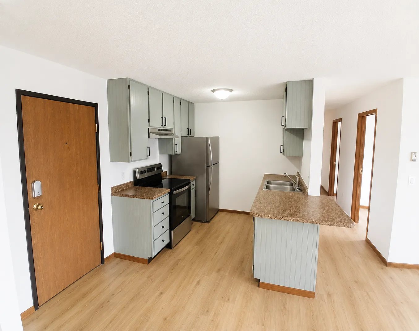 4 bed, 1150 sqft, $1,249 — Photo 3