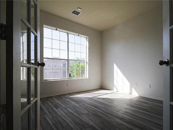 3rd image of 11108 Long Winter Dr