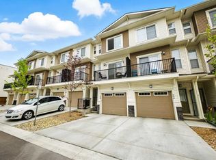 908 W Sage Hill Grv NW, Calgary, AB T3R 0Z8