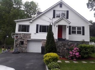 214 Birch Rd, Mahopac, NY 10541