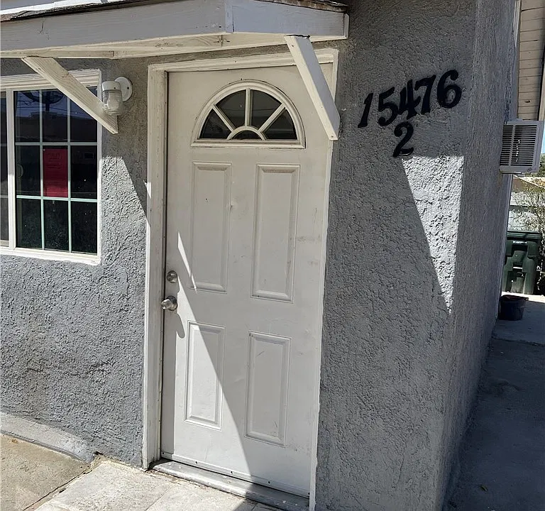 15476 Hesperia Rd