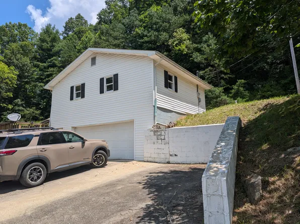 56 Sand Lick Rd, Mc Kee, KY 40447