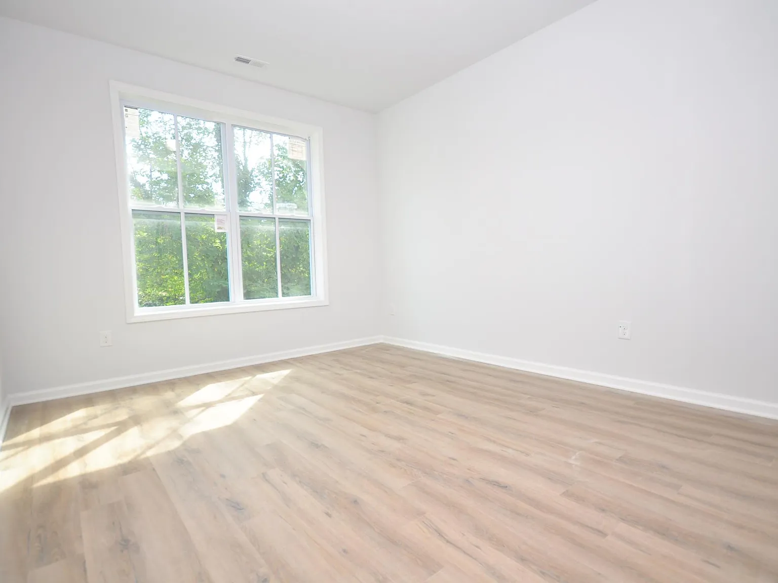 1 bed, 800 sqft, $2,995 — Photo 3