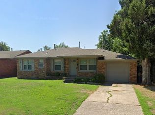 5220 NW 47th St, Warr Acres, OK 73122