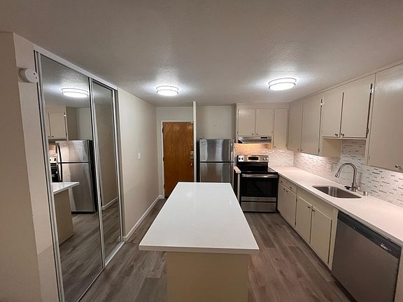 2nd image of 456 Wayne Ave #3