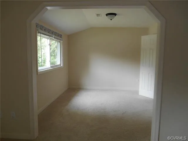 9302 Woodcrest Rd — Photo 12