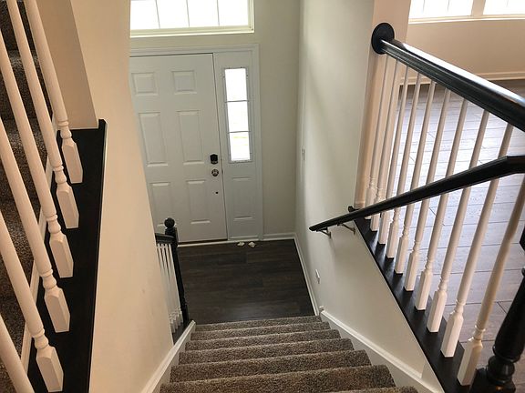 5th image of 13921 S Belmont 18.02 Dr