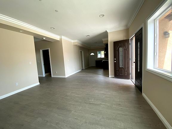 2nd image of 1439 Larchwood Ave #A