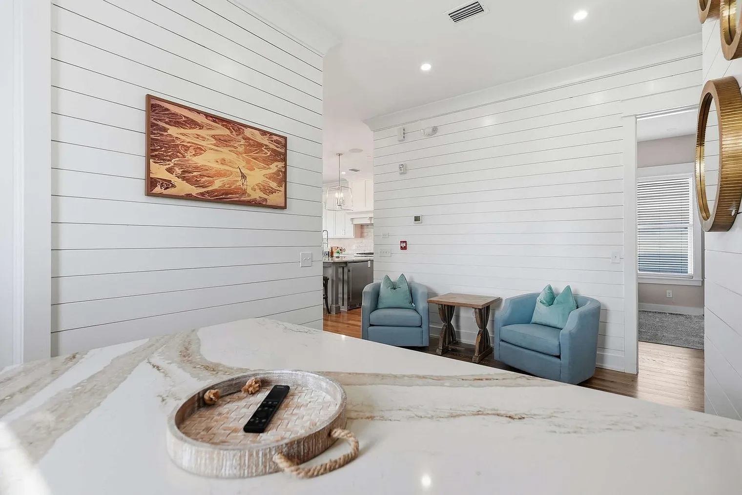 7 bed, 6.0 bath, 4445 sqft, $26,089 — Photo 4