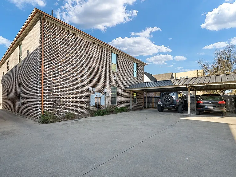 3239 S University Dr — Photo 29