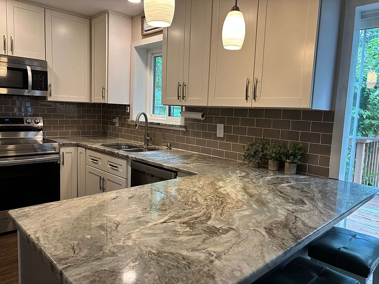 9204 Crystalwood Ln — Photo 13