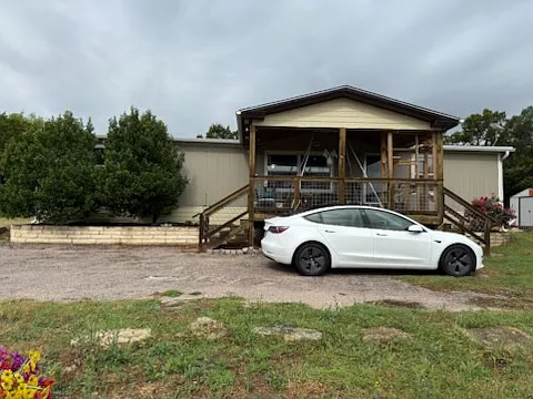 Building Photo - 21516 Cherry Hollow Dr