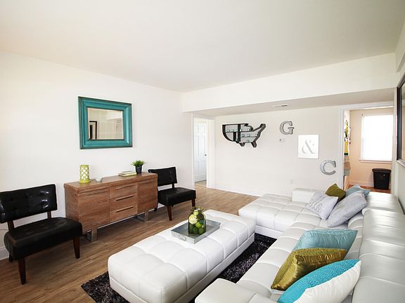5th image of 303 N Thompson St APT 302