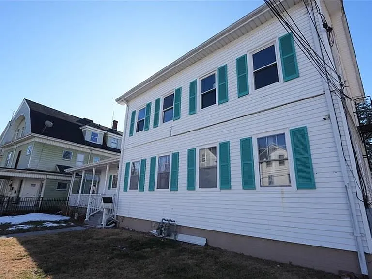 74 Hawes St #2 — Photo 14
