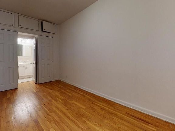 5th image of 219 E 88th St #4DD