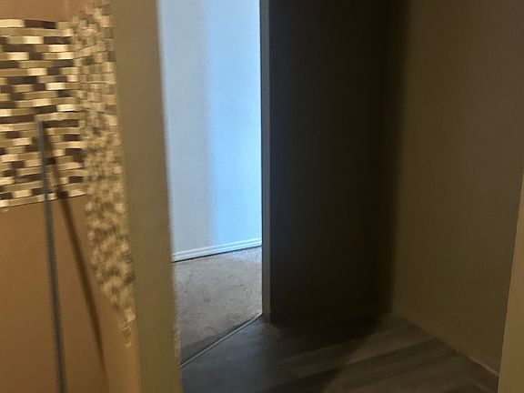 5th image of 108 Knox Ave #110