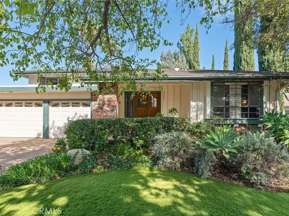 23921 Berdon St, Woodland Hills, CA 91367