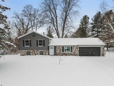 10670 E Pico Dr, Traverse City, MI, 49684