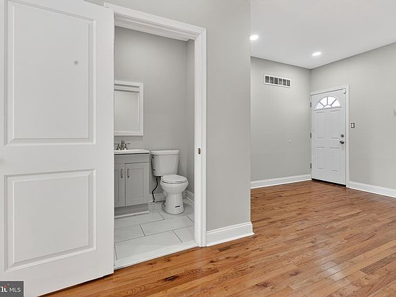 4th image of 2543 Nicholas St