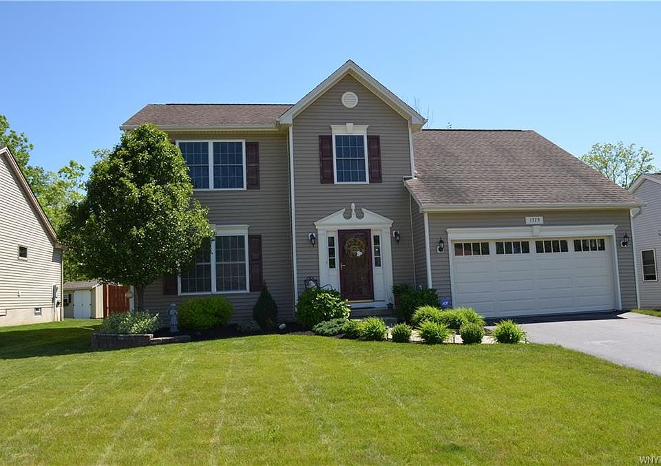 1st image of 1370 Evergreen Dr
