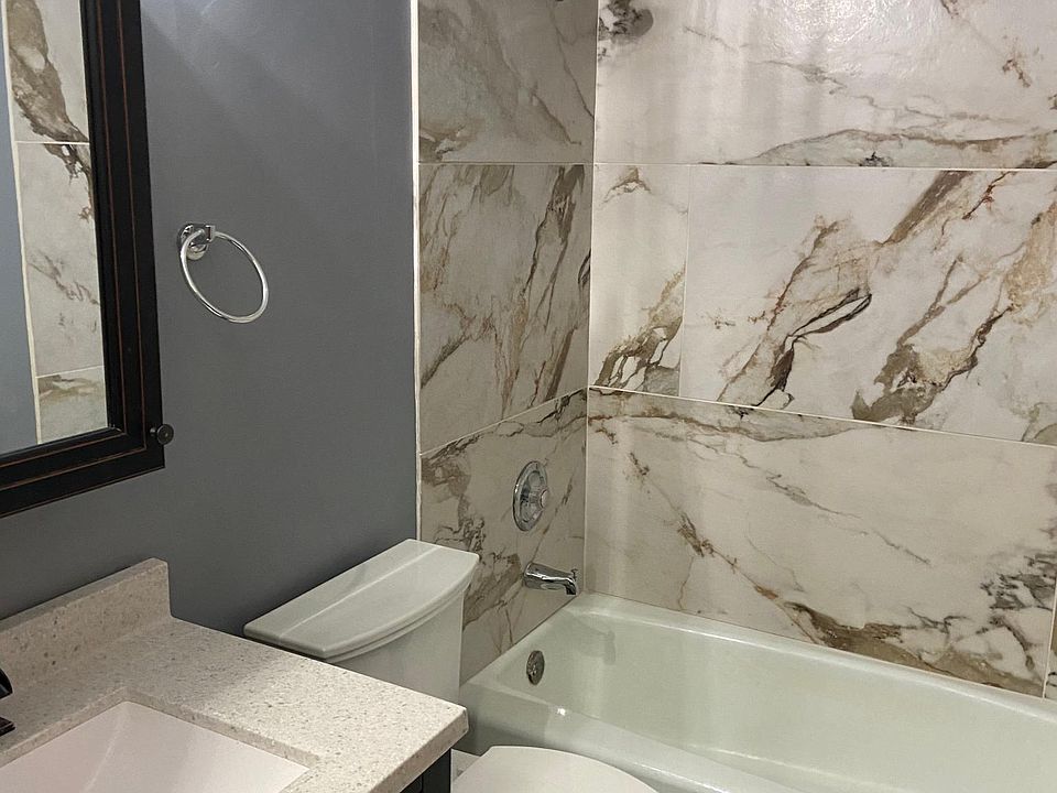 1st image of 1370 E Washington St #1NE