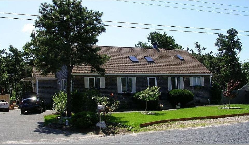 44 Hemeon Dr., W. Yarmouth, MA