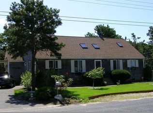 44 Hemeon Dr, West Yarmouth, MA 02673