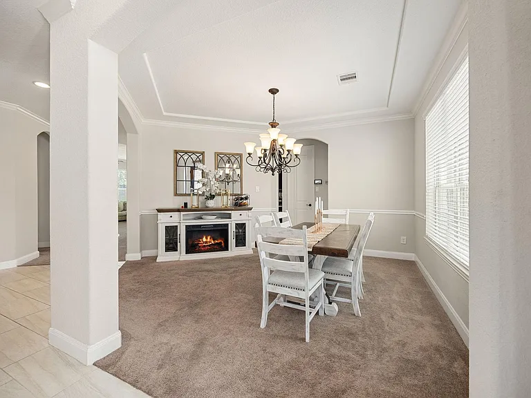 9338 Taylor Cliff Ln — Photo 10