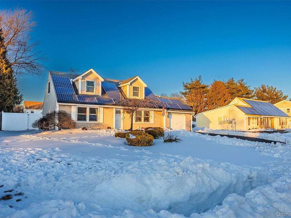 1st image of 7 Woodbrook Drive