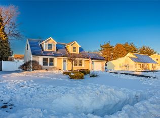 7 Woodbrook Drive, Ridge, NY 11961