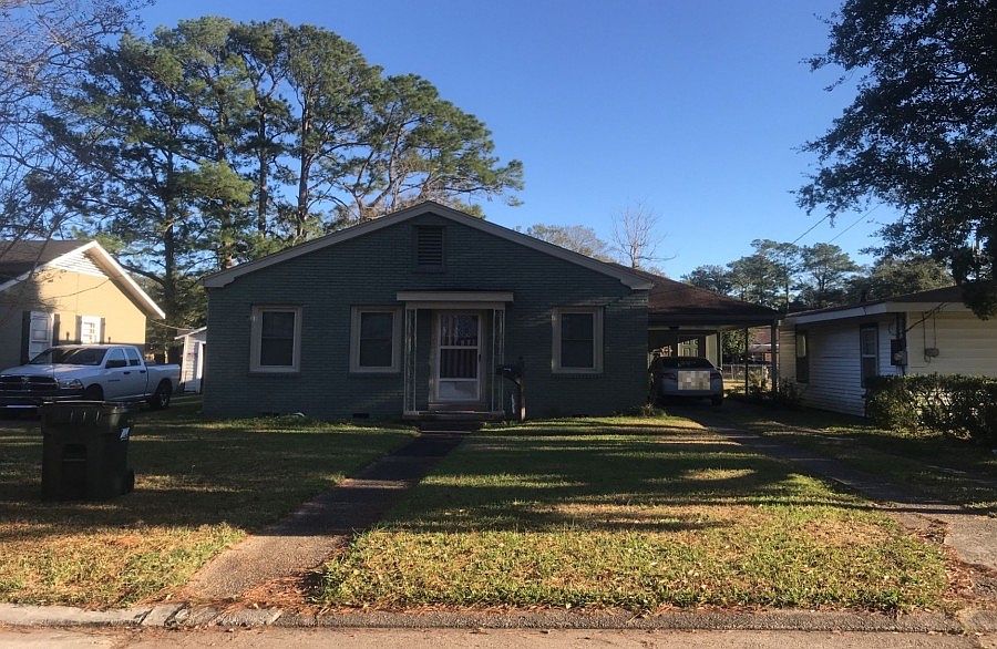 1st image of 602 Everette St
