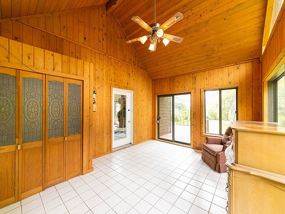 5th image of 5795 County Road 4 NE