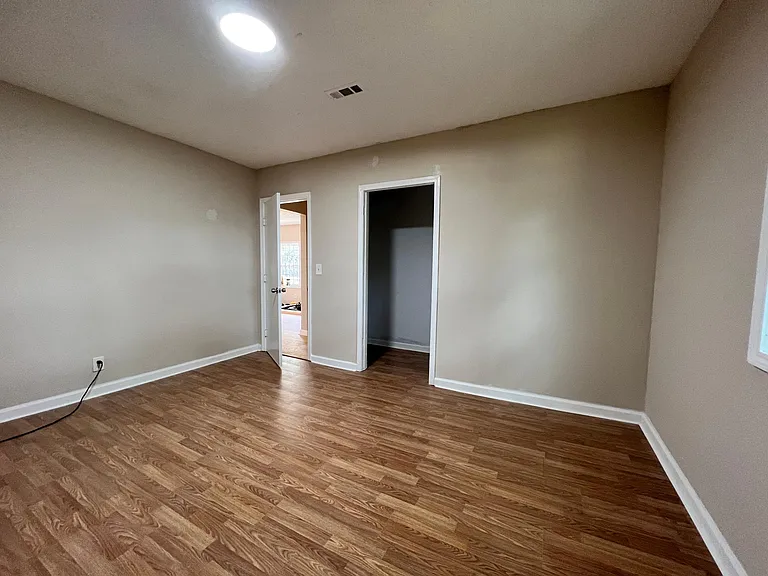 3160 Cedar St — Photo 8