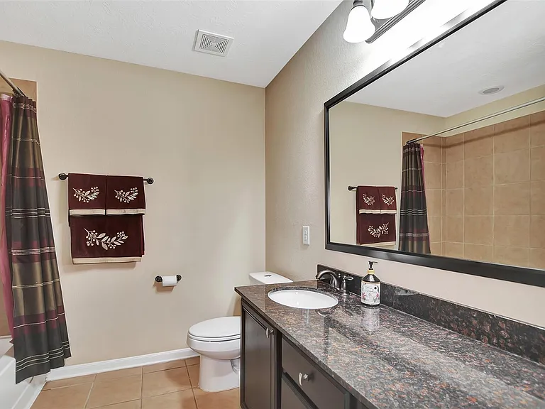 9706 Lockhart Reach Ln — Photo 20