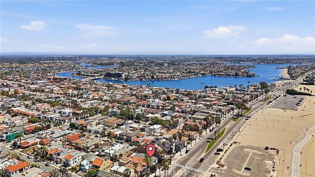 Building Photo - 5267 E Ocean Blvd #4