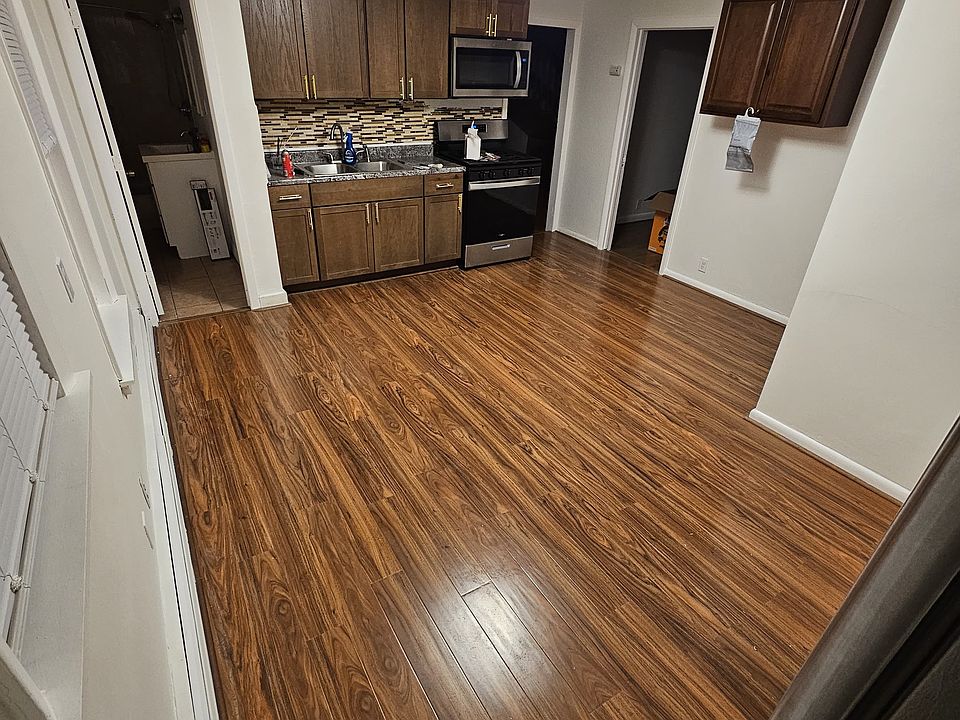 1st image of 88 Vine St #2
