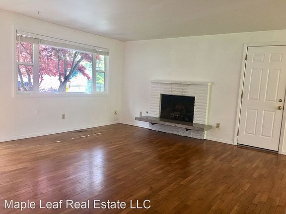 2nd image of 8412 NE 137th St