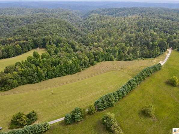 108AC Sparks Chapel Rd, Burkesville, KY 42717