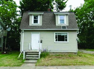 1009 Euclid Pl, Lansing, MI 48912