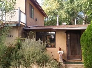 305 Homeland Rd NW, Albuquerque, NM 87114