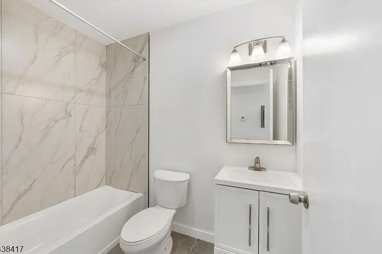 1119 Hampton Pl #1 — Photo 8