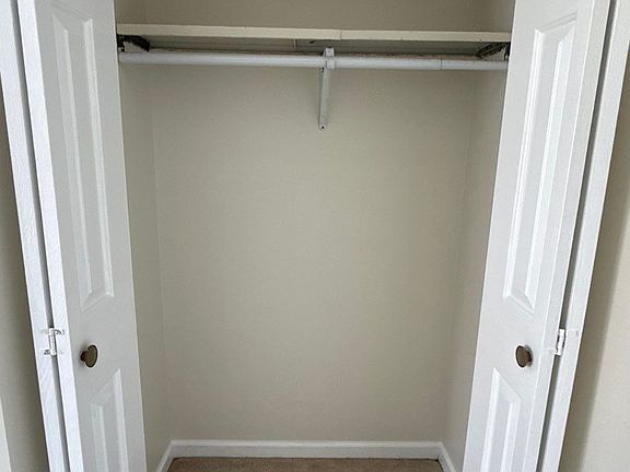 5th image of 1628 Highlandon Ct #1628