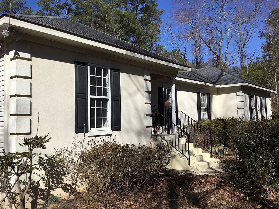 1st image of 632 Oakwood Pointe Rd
