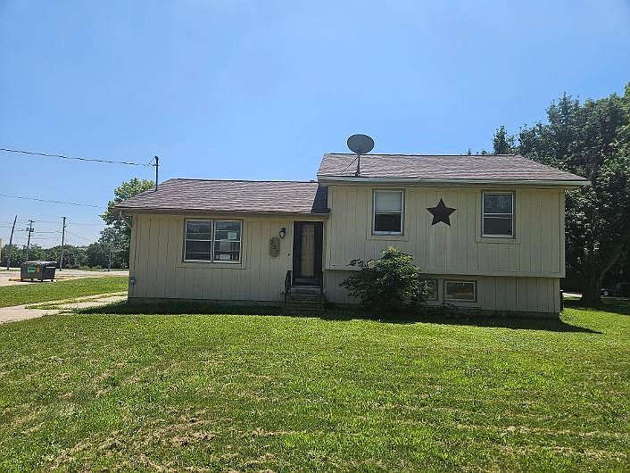 1st image of 237 E Lally St