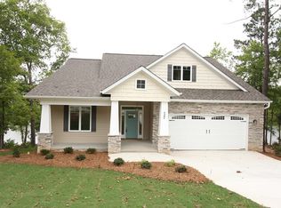 122 King Cir, Greenwood, SC 29649