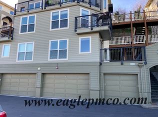 413 NW Uptown Ter APT 1B, Portland, OR 97210