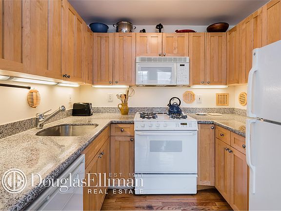 3rd image of 407 E 12th St APT 2FE