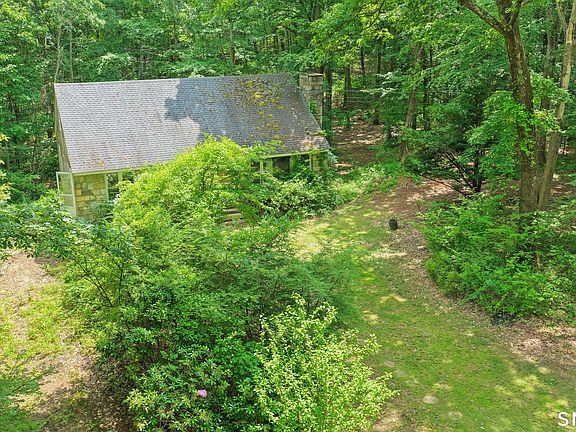 2nd image of 141 New Preston Hill Road