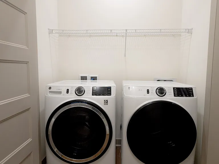 Allure Apartments — Photo 28